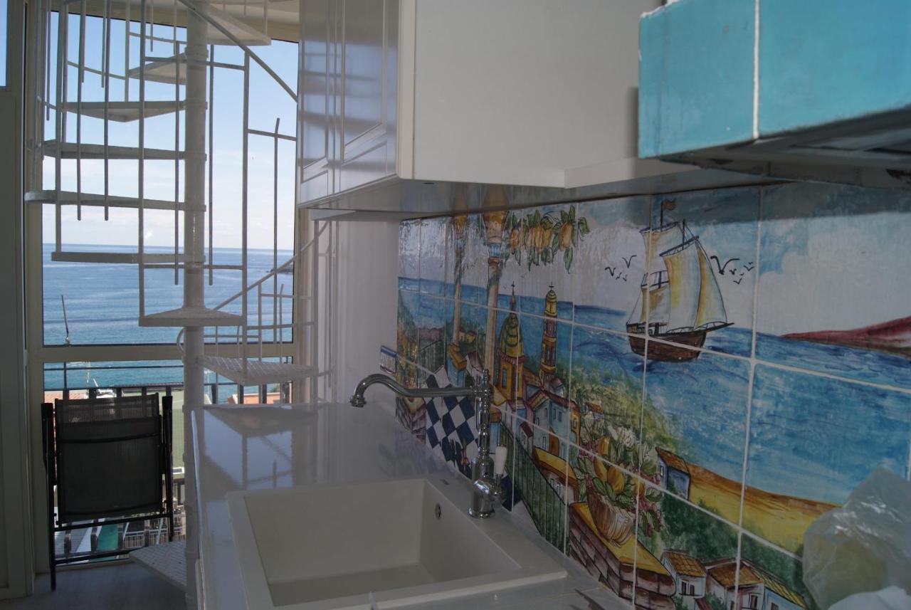 Donna Sicilia Hotel Джардини Наксос Екстериор снимка